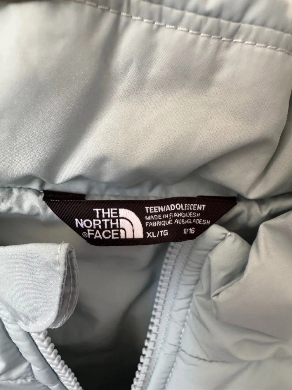 Teen XL The North Face detachable jacket